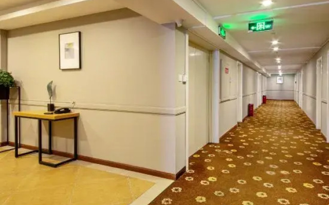 Homeinn Hotel (Chengdu Yulin Life Plaza Nijiashao Subway Station)