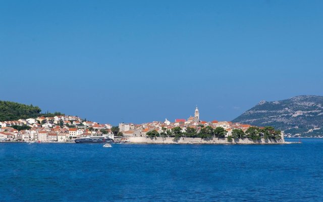Amazing Home in Grscica With 2 Bedrooms and Wifi