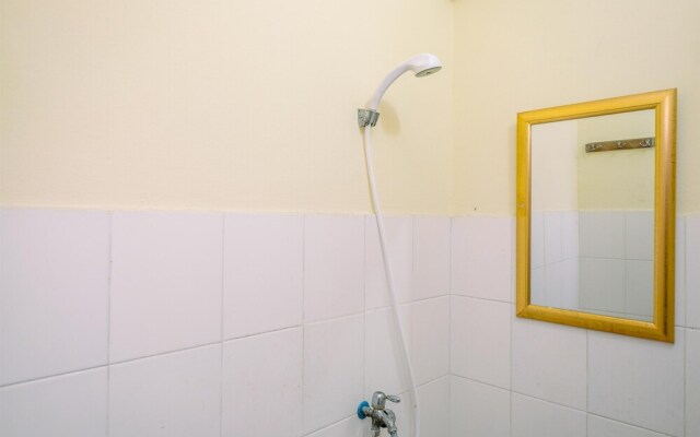 Comfort And Cozy Living 2Br At Cibubur Village Apartment