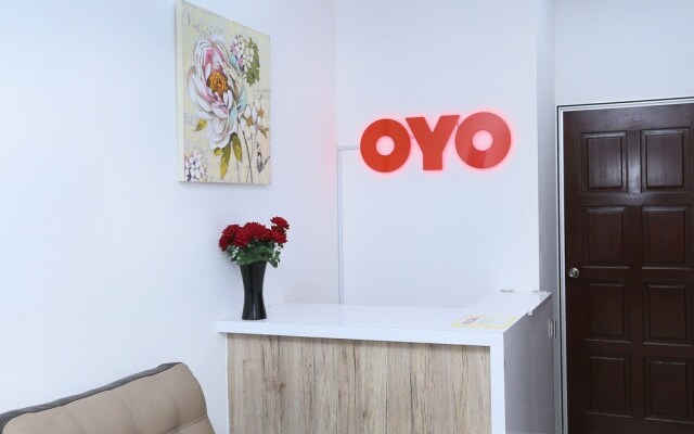 Roselyn Inn by OYO Rooms