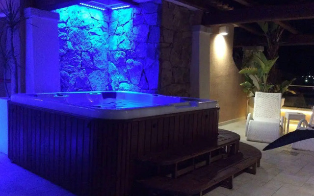 Janas Hotel