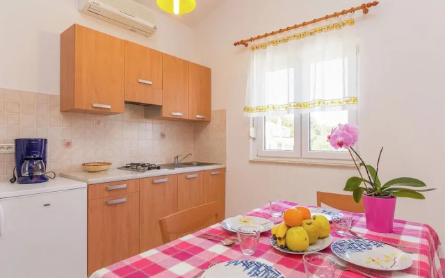 Nice Apartment With Seaview Near Beach