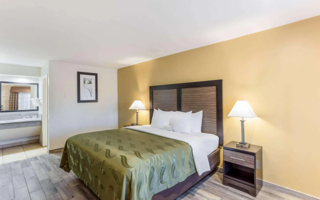 Mount Vernon Inn Escondido Downtown