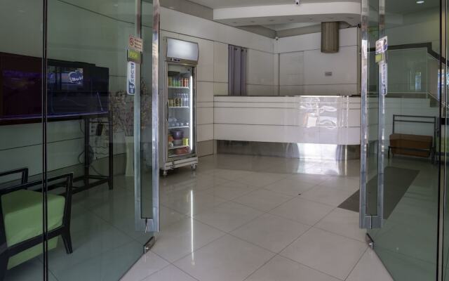 OYO 981 Ant Cave Hotel