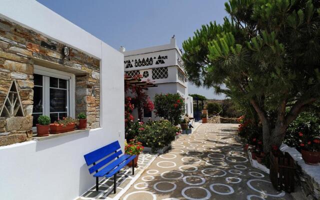 Tinos Peristerionas
