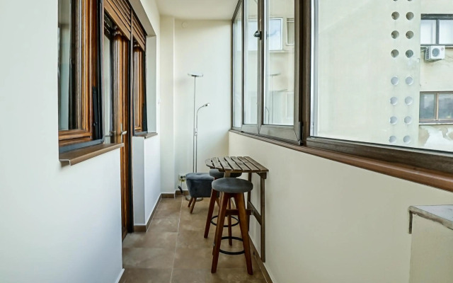 Lovely - 3 Bdr. Serviced Apartment In Old Town