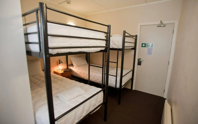City Lodge (Backpackers) Accommodation