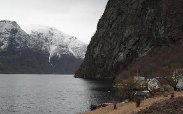 Visit Undredal