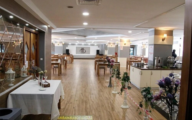 Hizel Hotel
