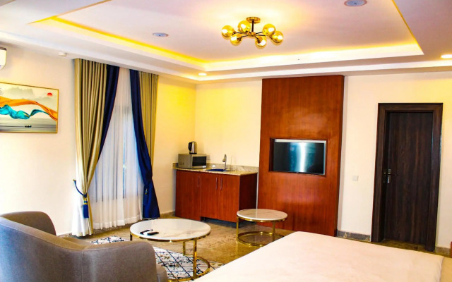 Fahrenheit Apartments