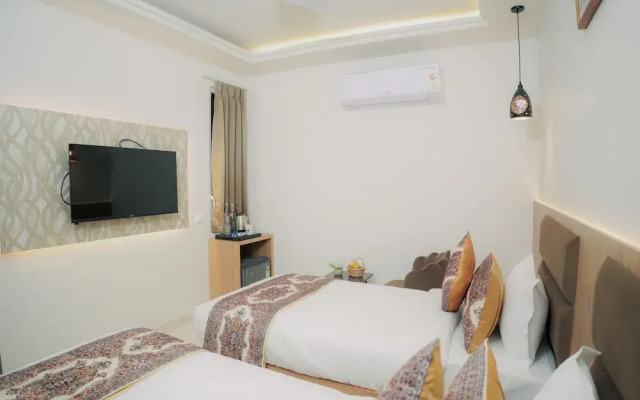 Hotel Green One Earth