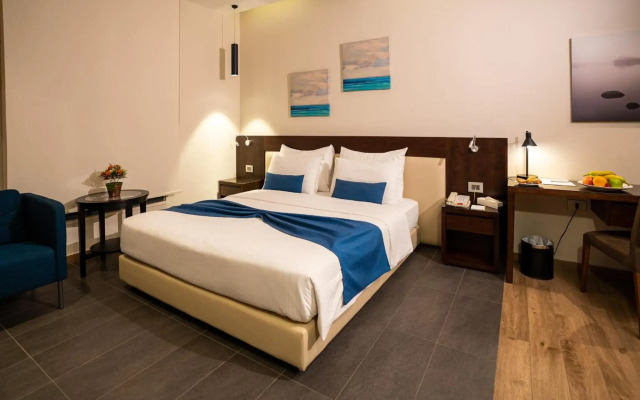 The Compass Hotel