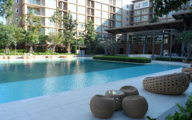 Baan Thew Lom Cha Am