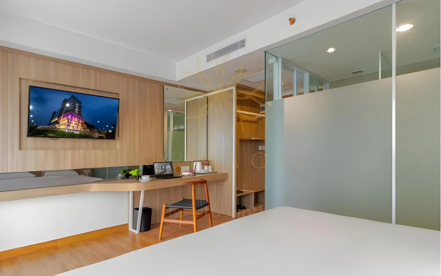 Kartika One Hotel Jakarta – Guest Rooms – Jakarta