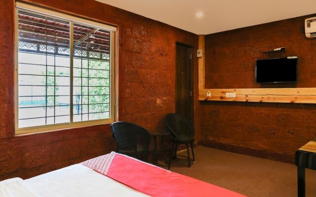 OYO 16138 Raj Palace