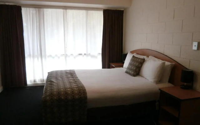 Launceston City Park Apartments – Guest Rooms – Launceston
