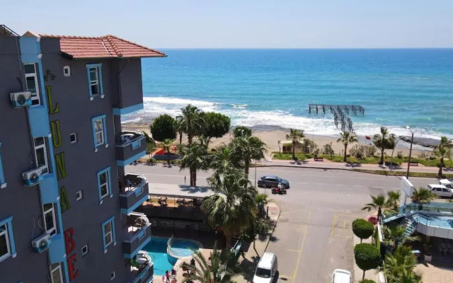 Semt Luna Beach Hotel