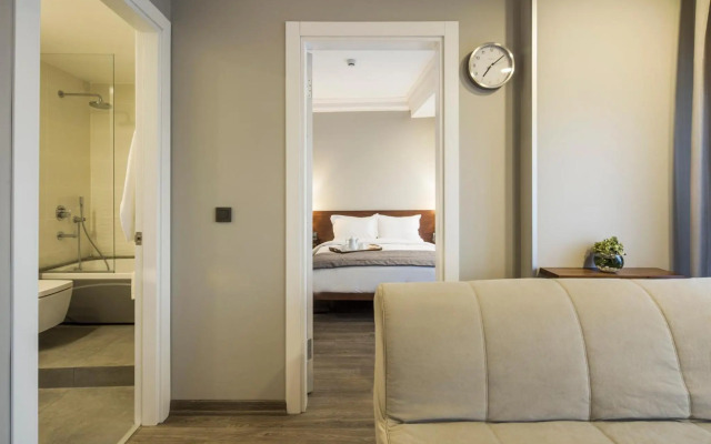 Standing Hotel Suites