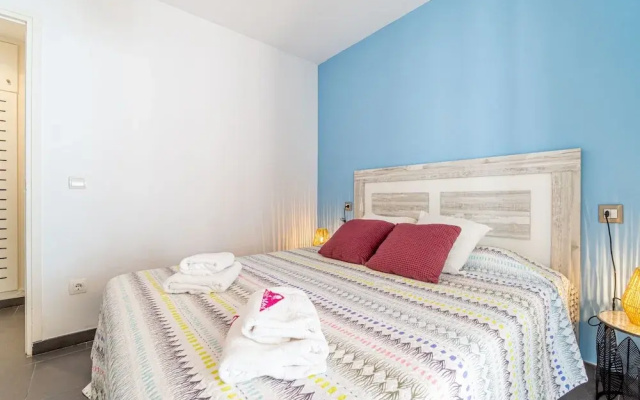 Apartment in Empuriabrava Near Sandy Beach