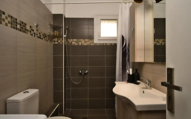 Central 2BR flat Glyfada Center
