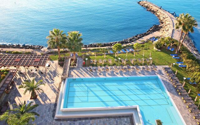 Crowne Plaza Limassol by IHG