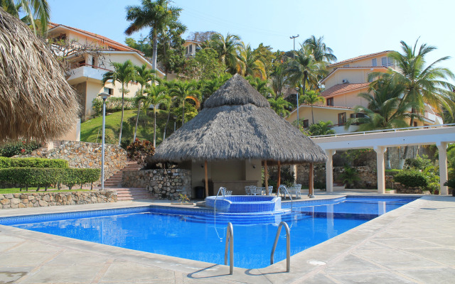 Villas del Palmar Manzanillo with Beach Club