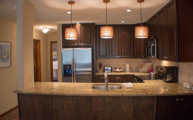 Evergreen by Crested Butte Lodging