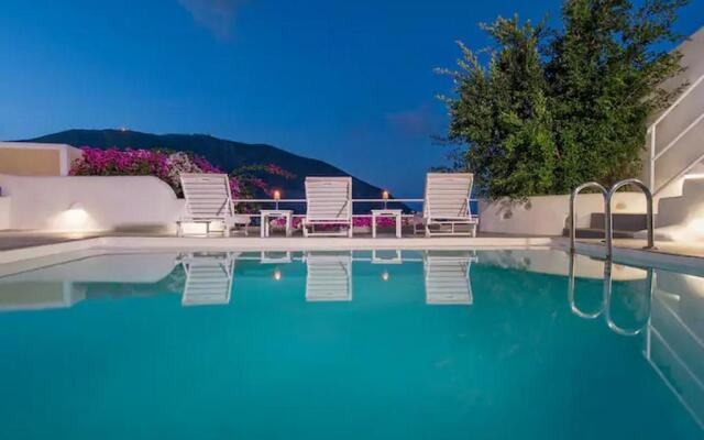Superb 4-bedrooms Villa with private pool