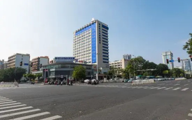 Days Inn by Wyndham Zhanjiang Economic Development Zone