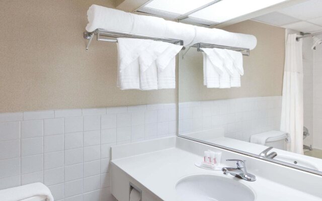 Ramada by Wyndham Yonkers