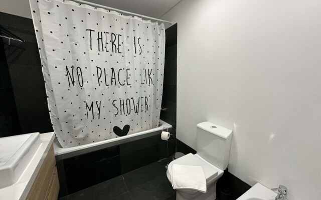 Iva's Panoramic Sesimbra - Trip2Portugal