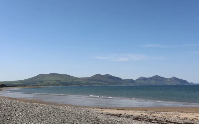 Fron Emrys