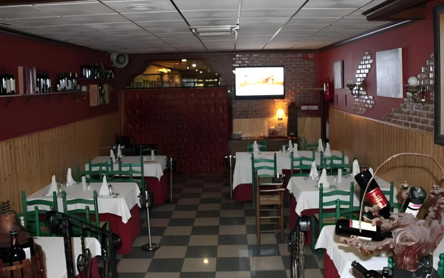 Hotel Restaurante Milán