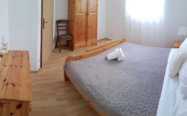 Nicely decorated apartment Neda