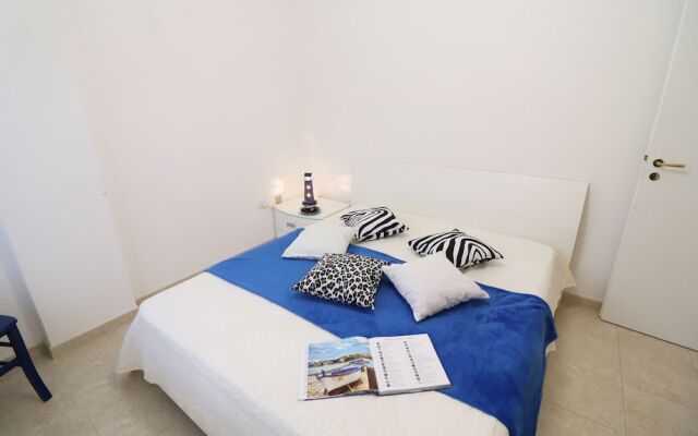 "holiday Home \"angel\" in Otranto, Apartment With 4 Beds, With sea View."