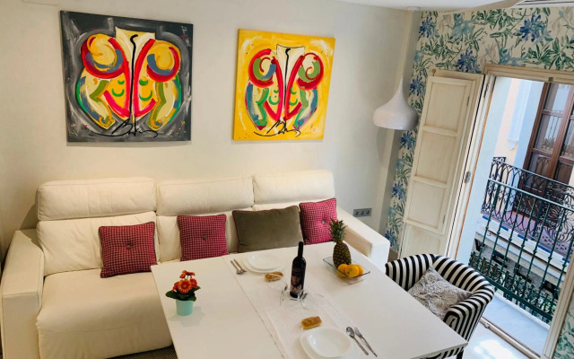 Cathedral Studio, Luxury studio in Cathedral area, Parking Optional