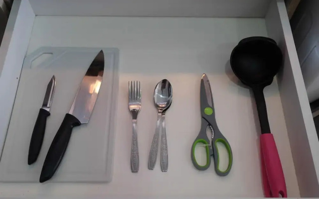 Warm and Cozy Studio Room at Menteng Park Apartment