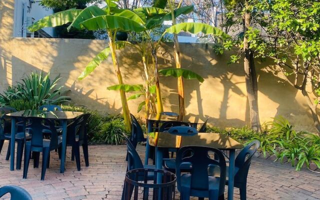 Rosebank Lodge & Backpacker