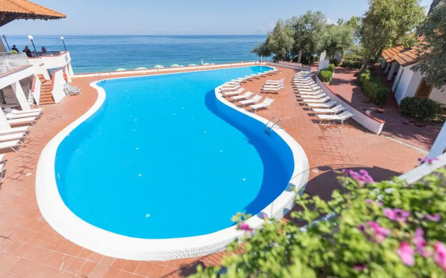 TH Gioiosa Marea - Capo Calavà Village