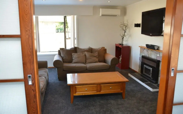 Cozy Home East Auckland