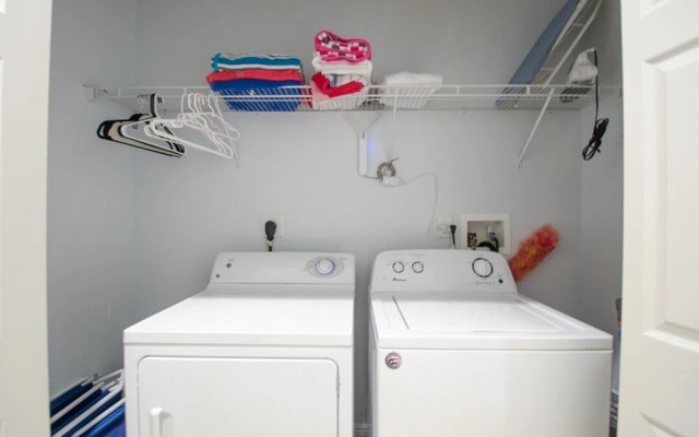 Vistalmar Two Bedroom Deluxe Apartment