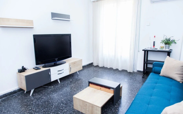 Beautiful Apartment in  Piraeus