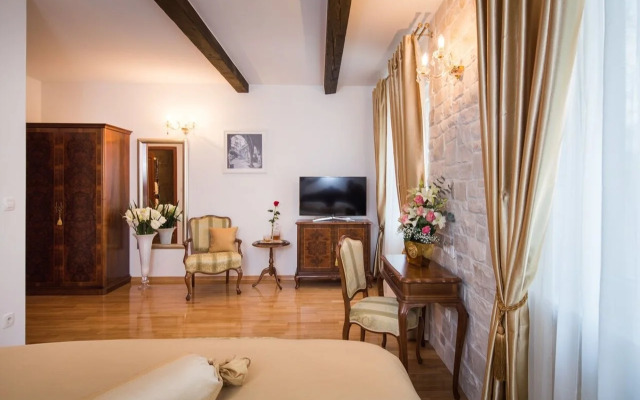 Priska Med Luxury Rooms