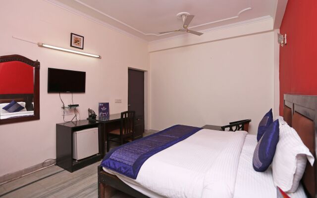 OYO 3251 Royal Inn