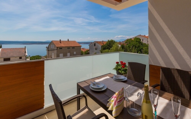 Amazing Villa Apartment With Pool Near the Beach