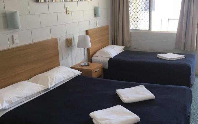 Q Express Motel