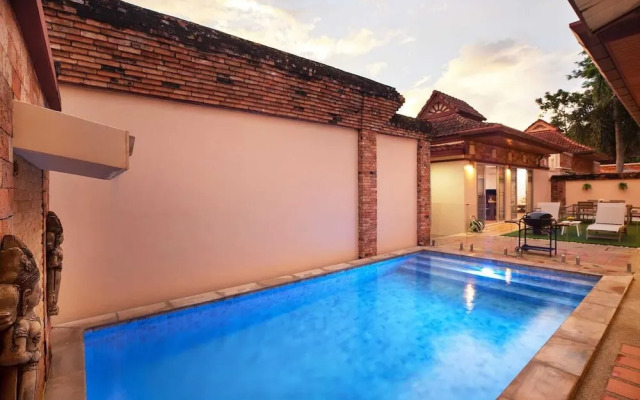 Balinese 3BR Pool Villa Freya in Rawai