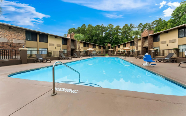 Best Western Riverside Inn