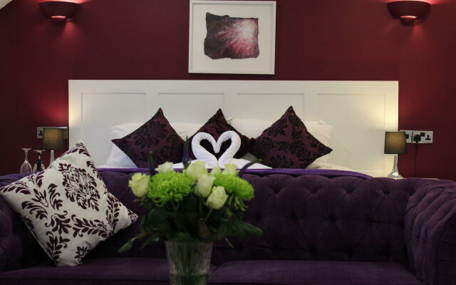 St John's Lodge (incl off-site health club)