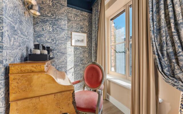 Bord'Eau Luxury Canal Suites